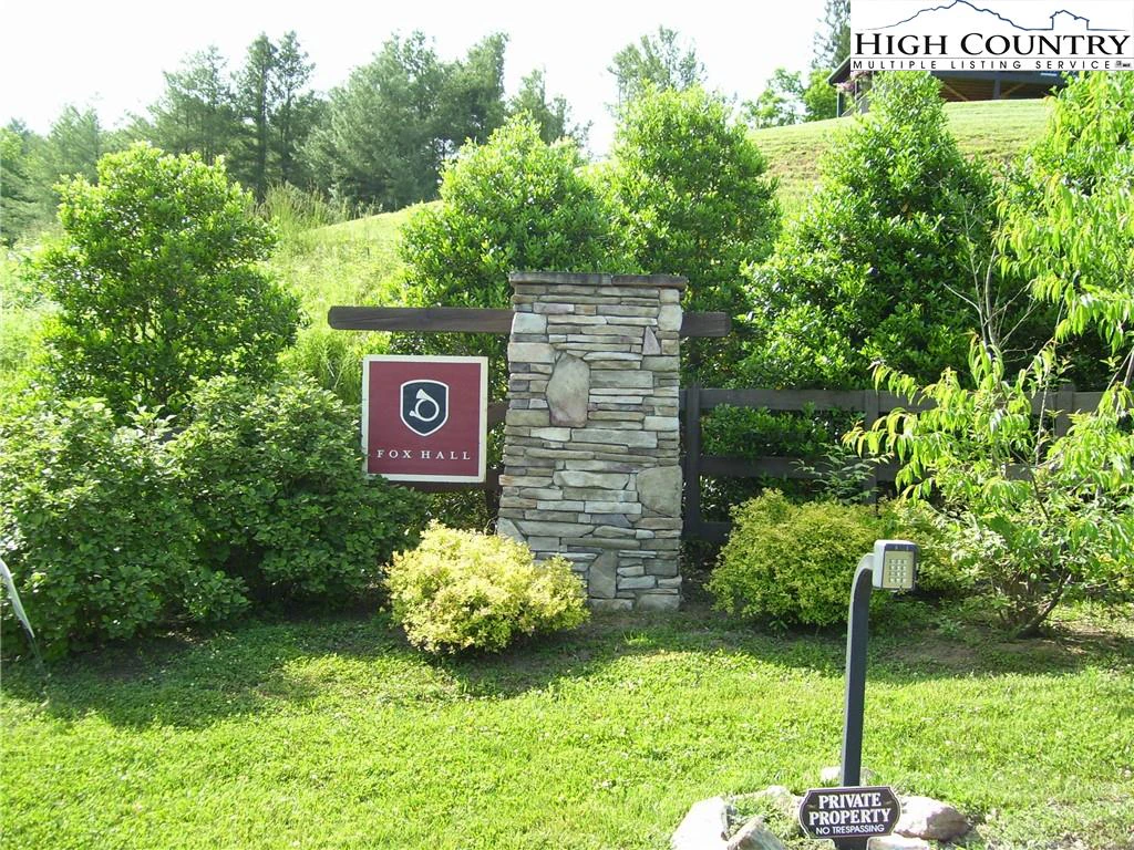 Image number 1 for the current listing