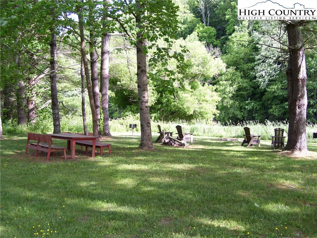 Image number 7 for the current listing