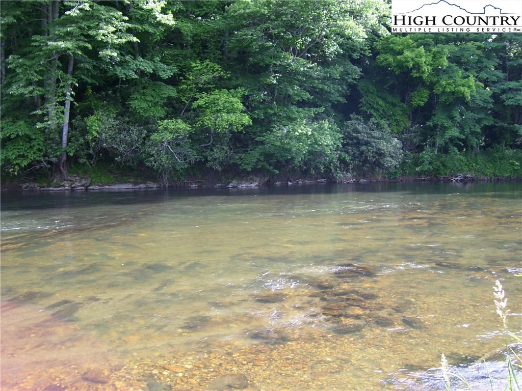 Image number 4 for the current listing