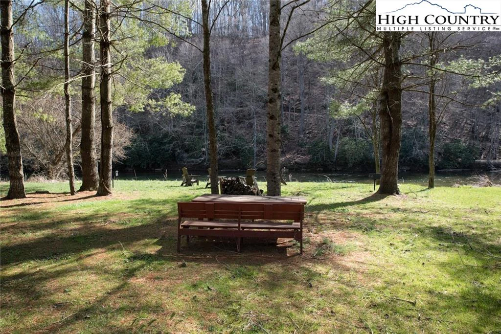 Image number 2 for the current listing