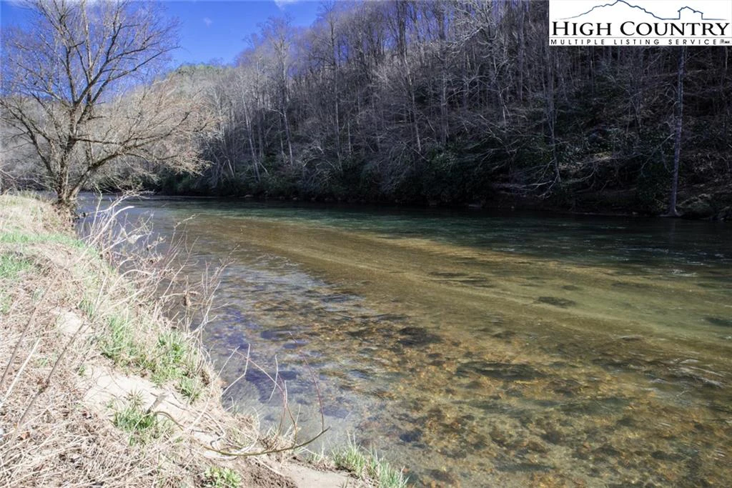 Image number 11 for the current listing