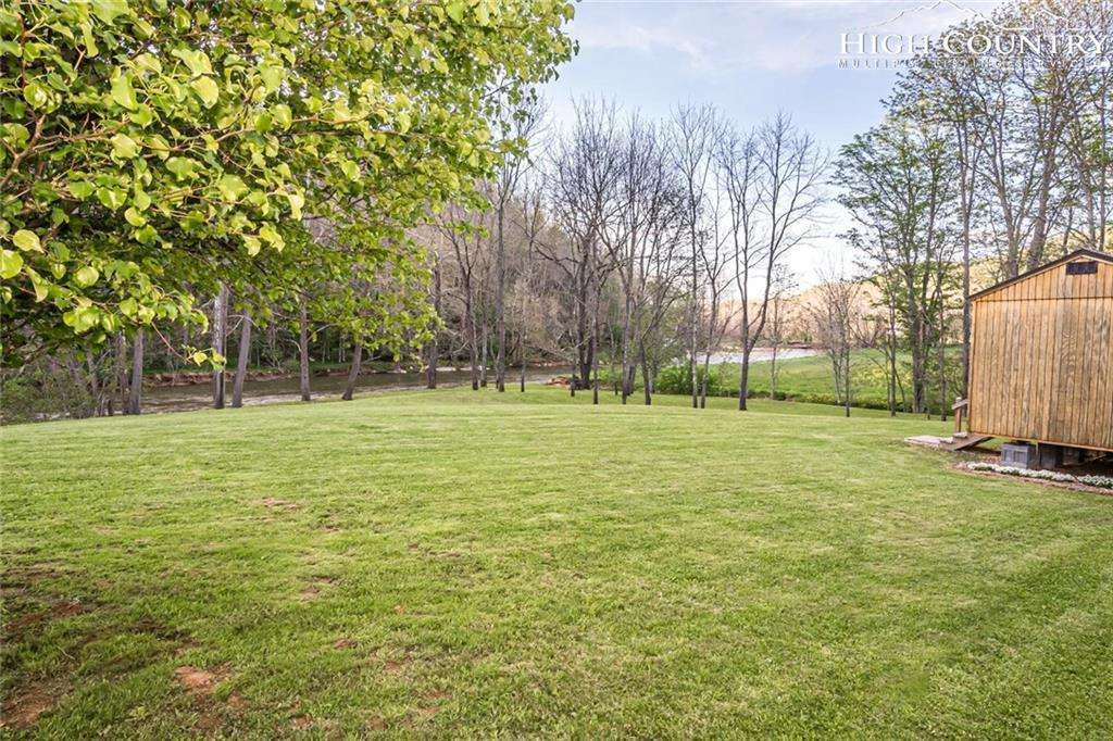 Image number 15 for the current listing