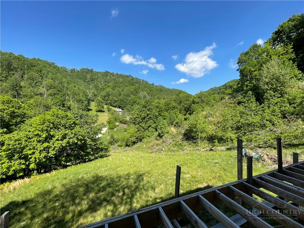 Image number 5 for the current listing