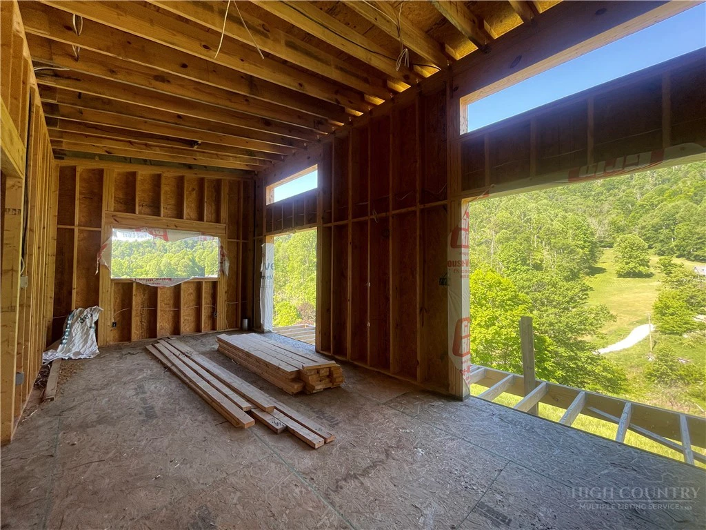 Image number 6 for the current listing