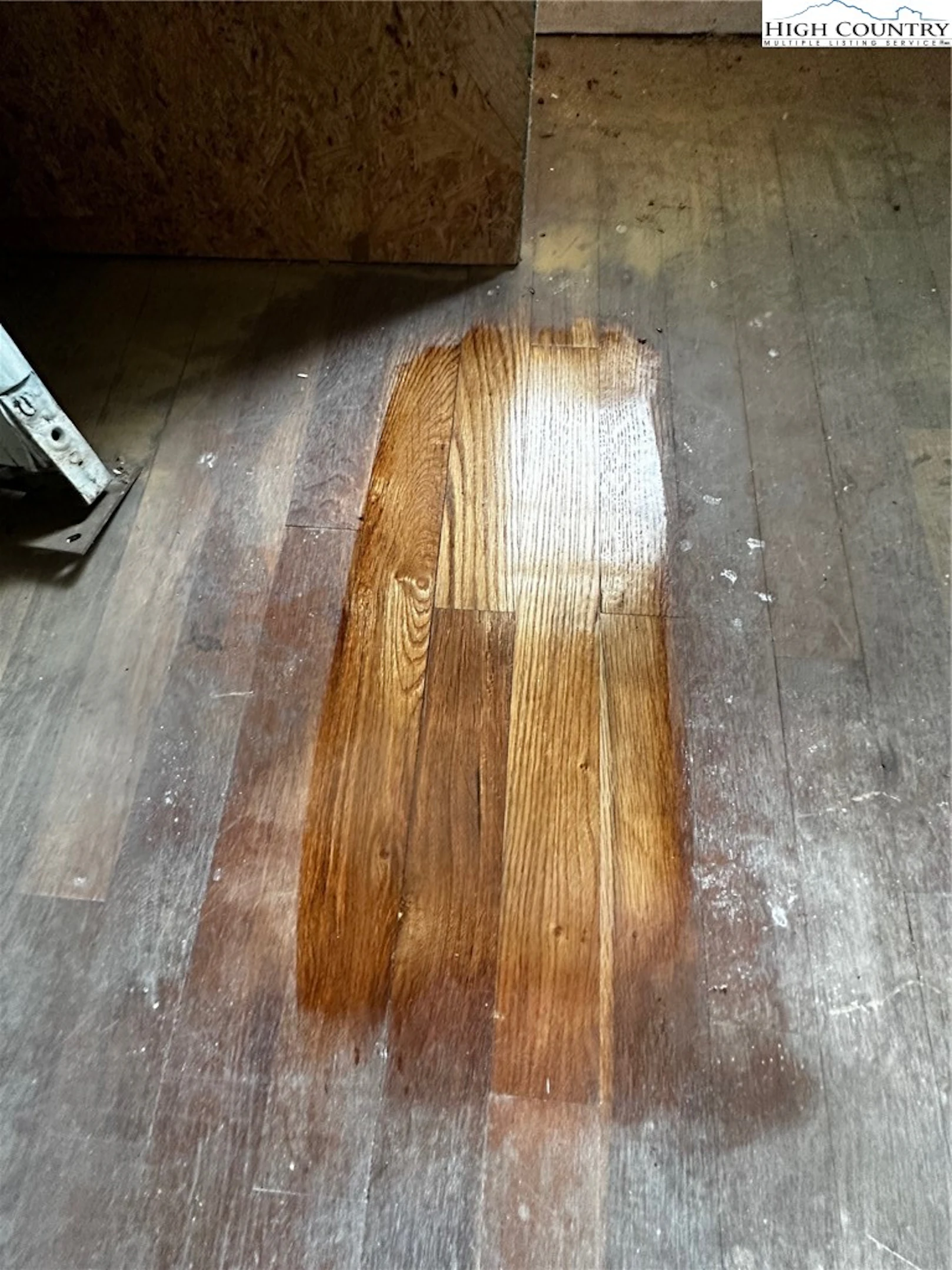 Image number 14 for the current listing