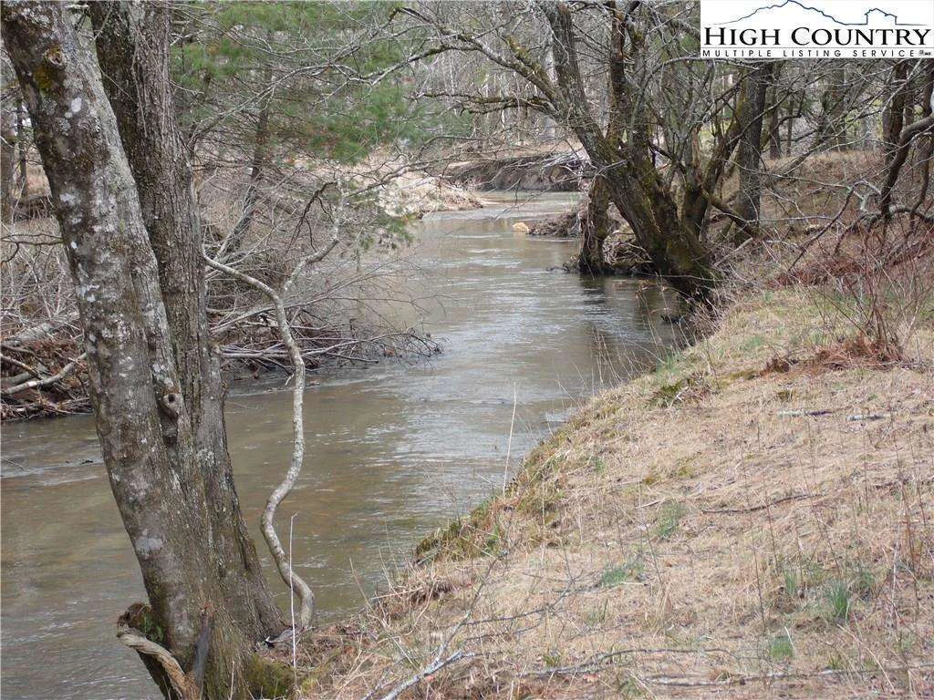 Image number 14 for the current listing