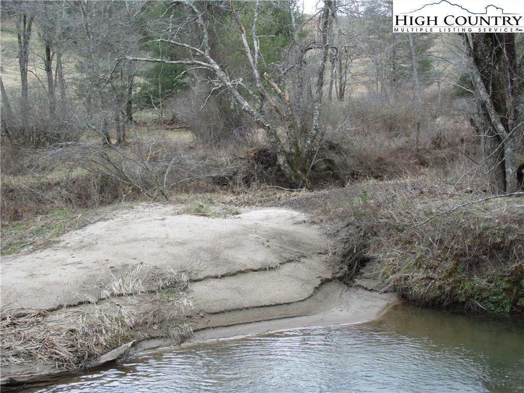 Image number 18 for the current listing