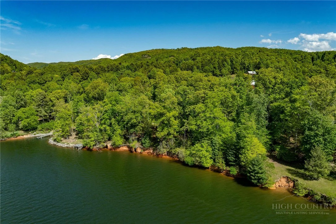 Image number 9 for the current listing