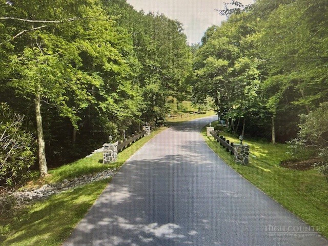 Image number 7 for the current listing