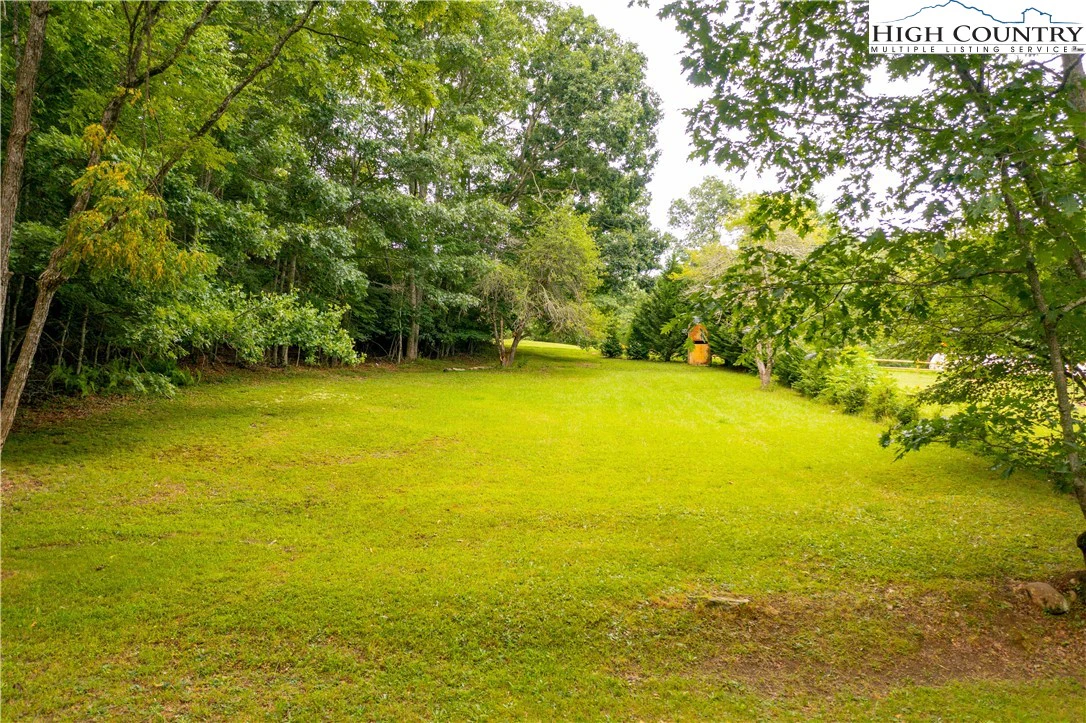 Image number 11 for the current listing