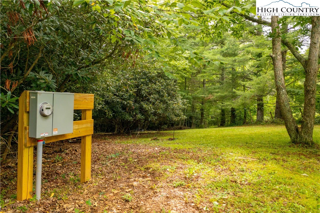 Image number 6 for the current listing