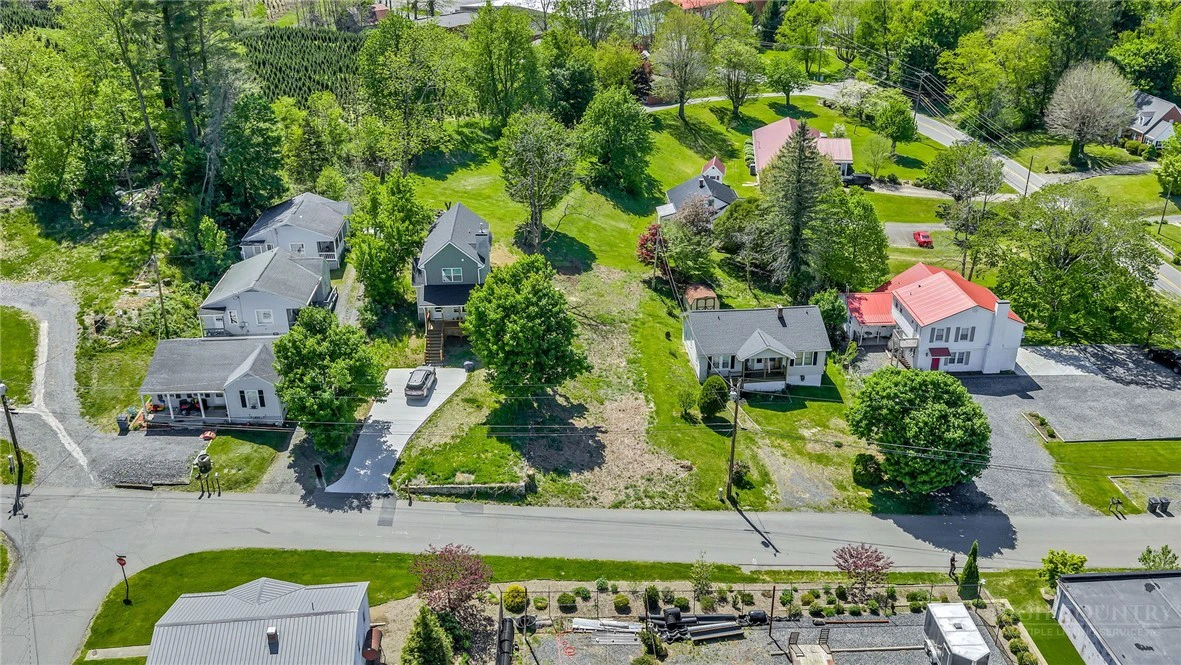 Image number 13 for the current listing
