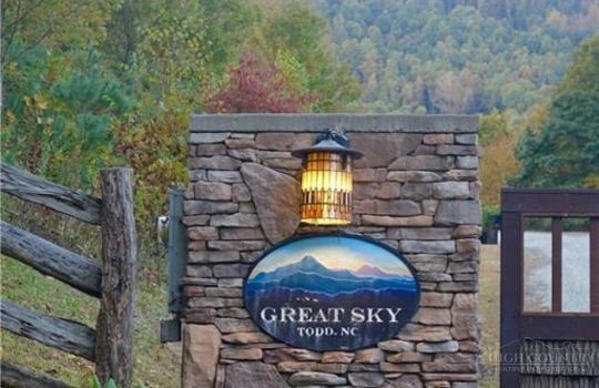 Image number 1 for the current listing