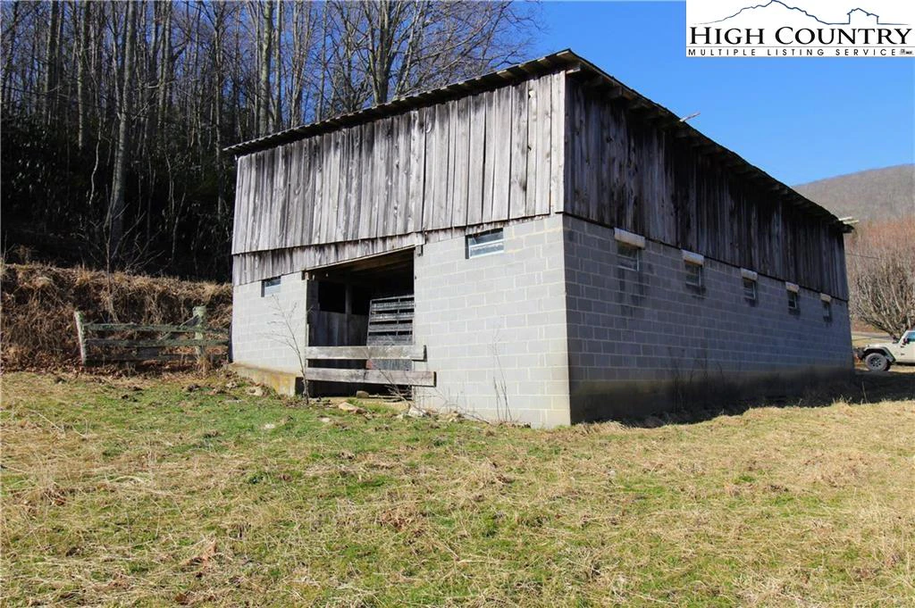 Image number 8 for the current listing