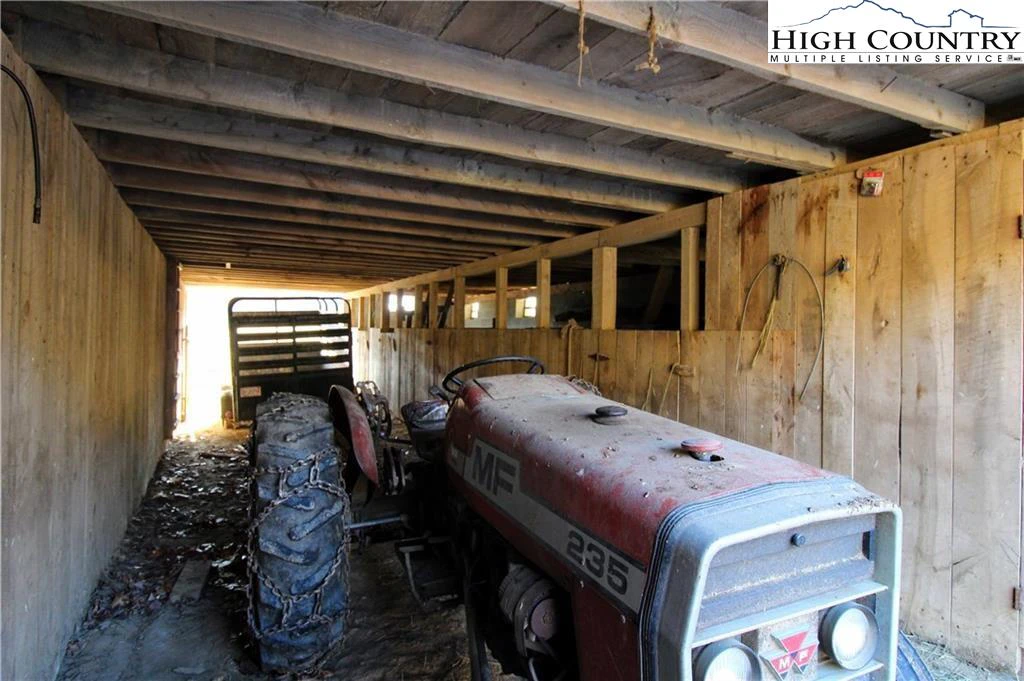 Image number 6 for the current listing