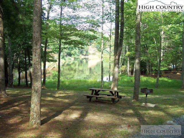 Image number 15 for the current listing
