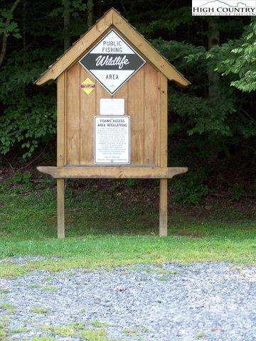 Image number 3 for the current listing