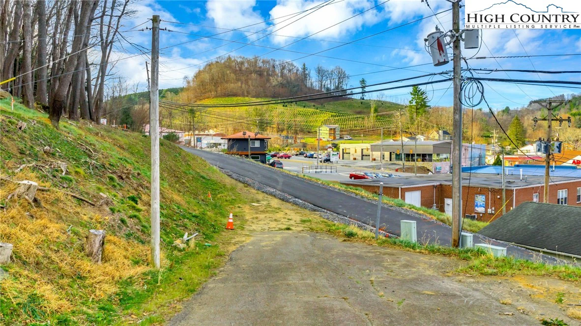 Image number 21 for the current listing