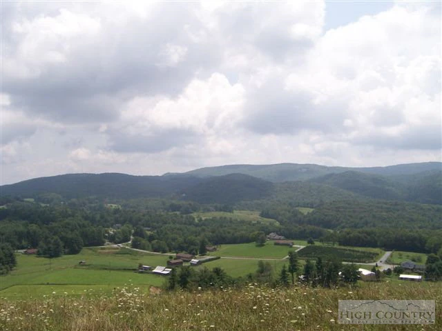 Image number 9 for the current listing