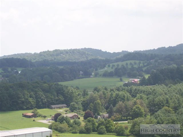 Image number 18 for the current listing