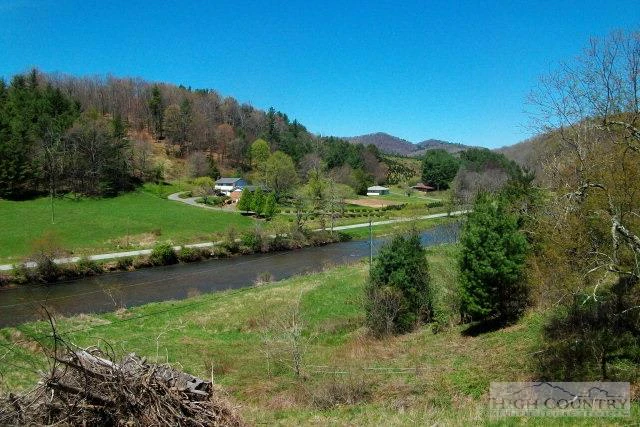 Image number 16 for the current listing