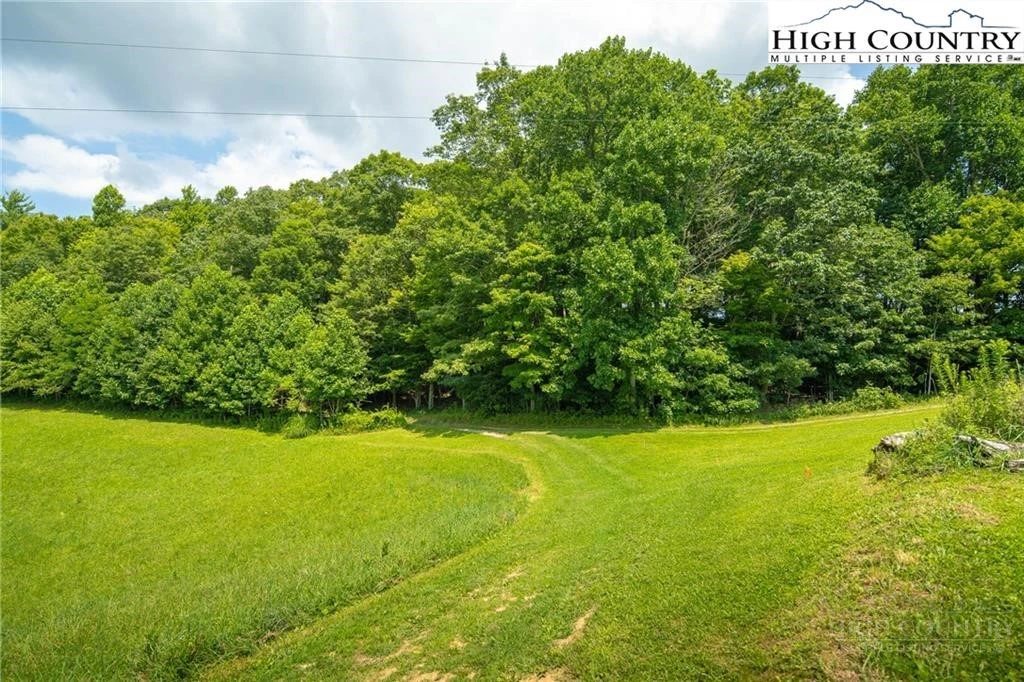 Image number 9 for the current listing