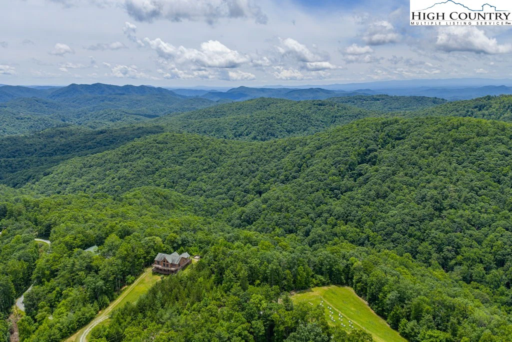Image number 9 for the current listing