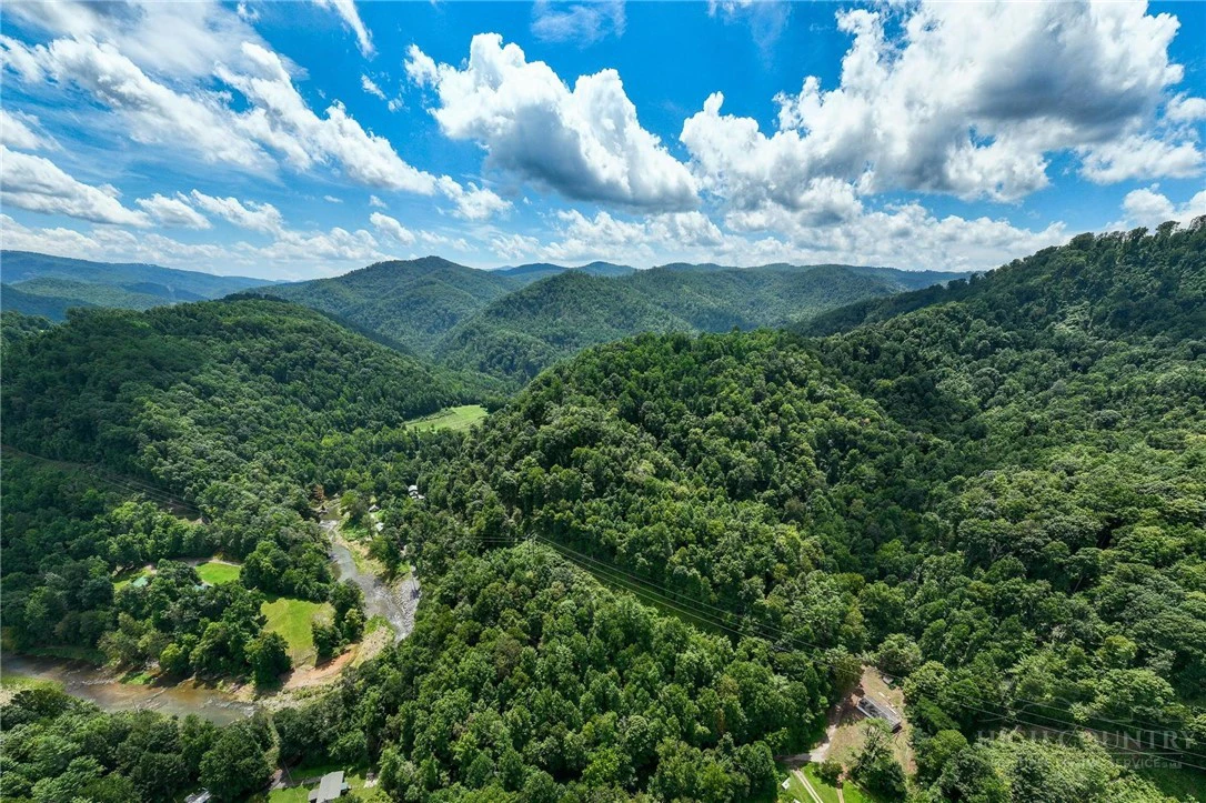 Image number 5 for the current listing