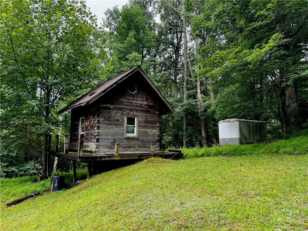 Image number 4 for the current listing