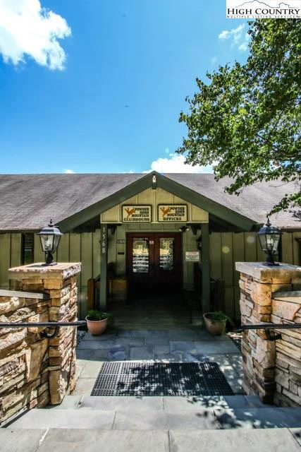 Image number 6 for the current listing