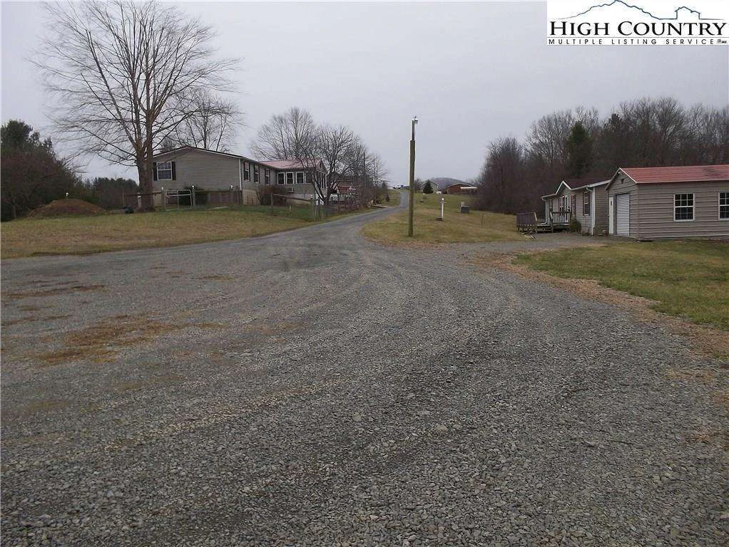 Image number 4 for the current listing