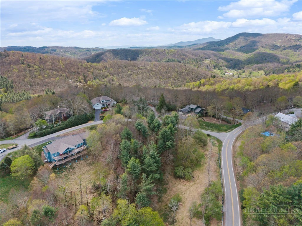 Image number 14 for the current listing