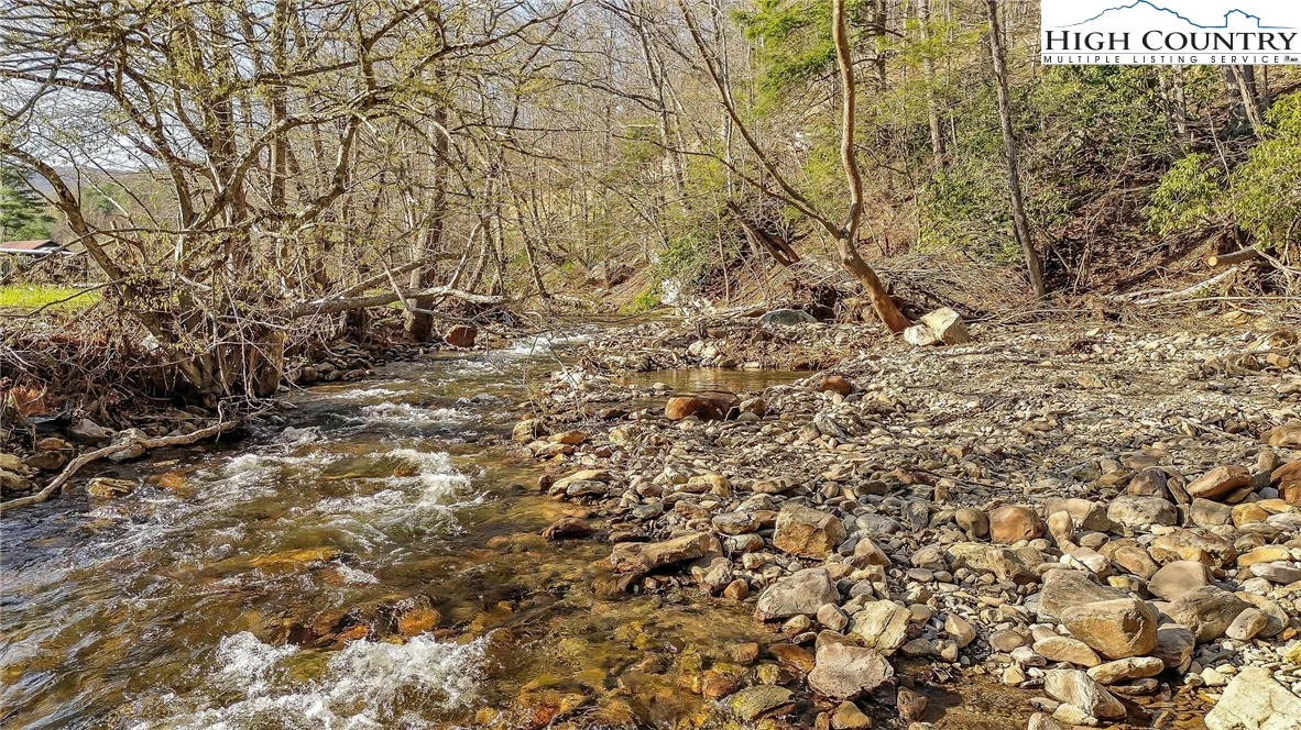 Image number 3 for the current listing