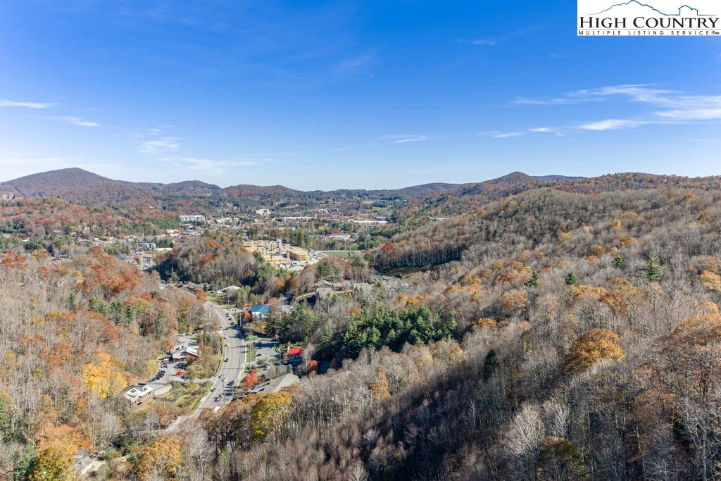 Image number 9 for the current listing