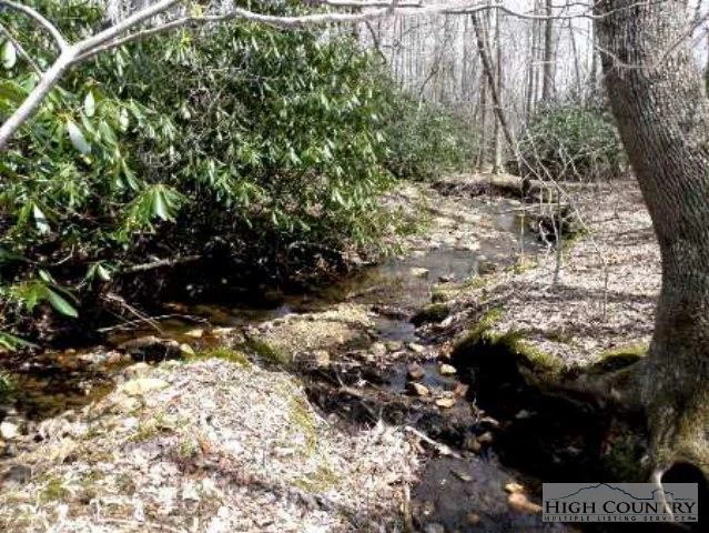 Image number 14 for the current listing