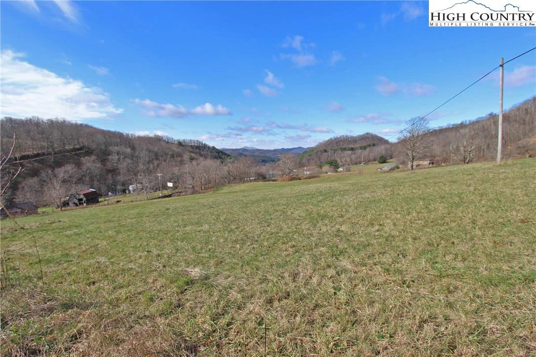Image number 18 for the current listing