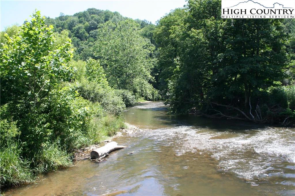Image number 1 for the current listing