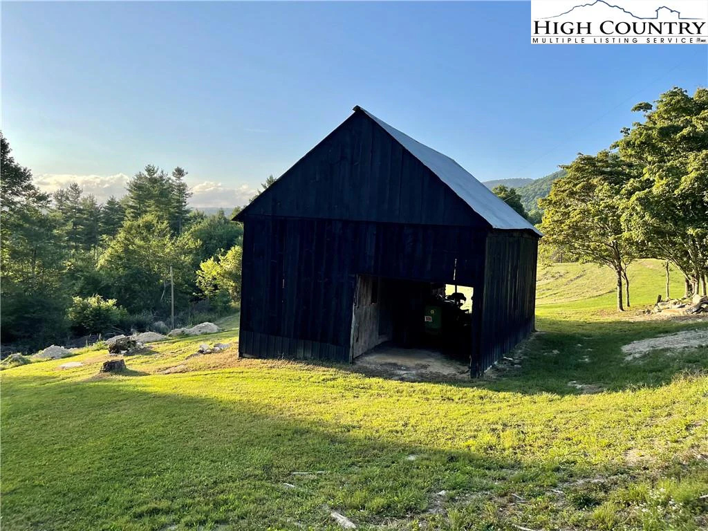 Image number 12 for the current listing