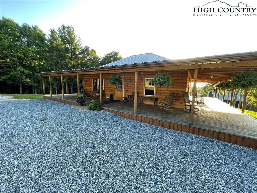 Image number 8 for the current listing