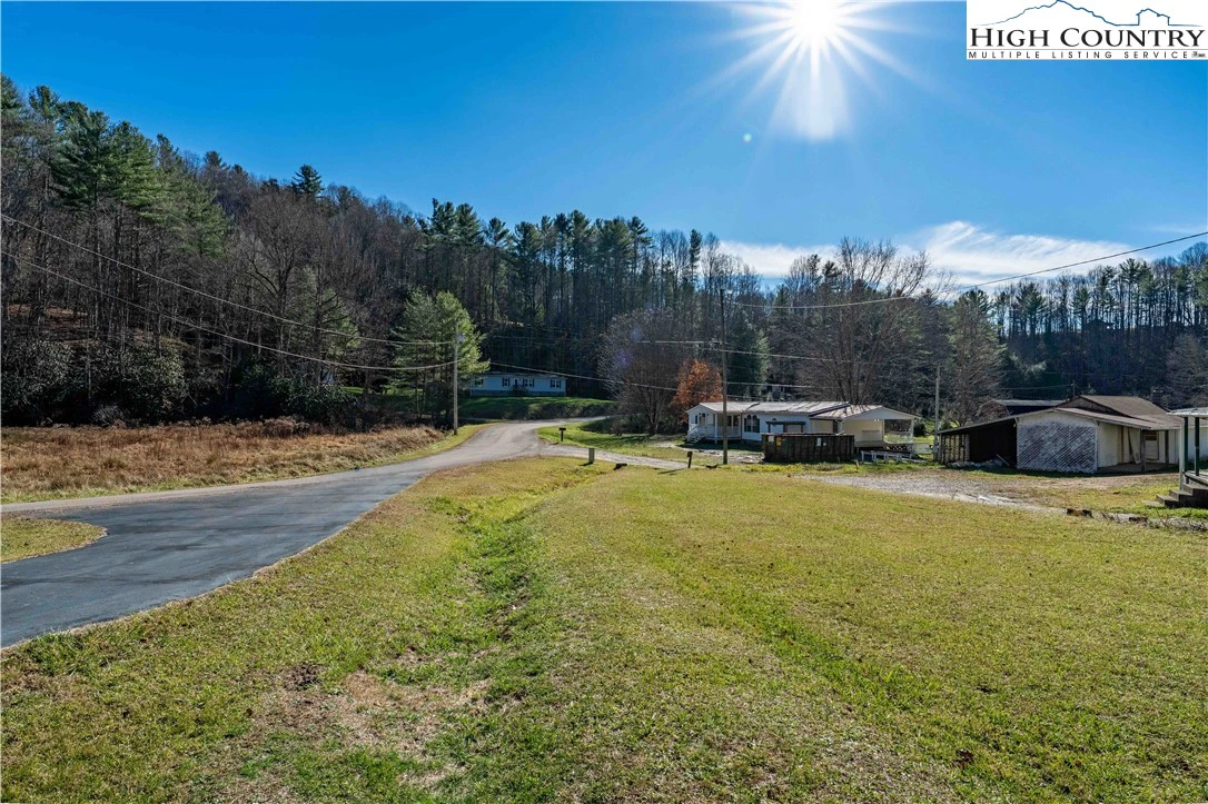 Image number 3 for the current listing