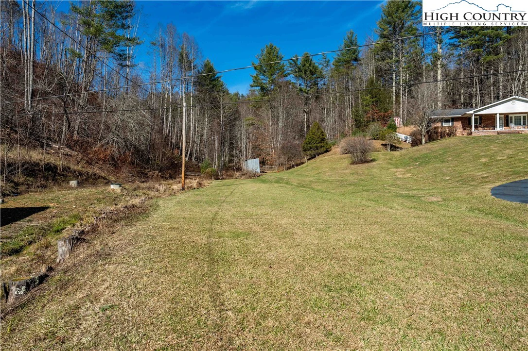 Image number 11 for the current listing