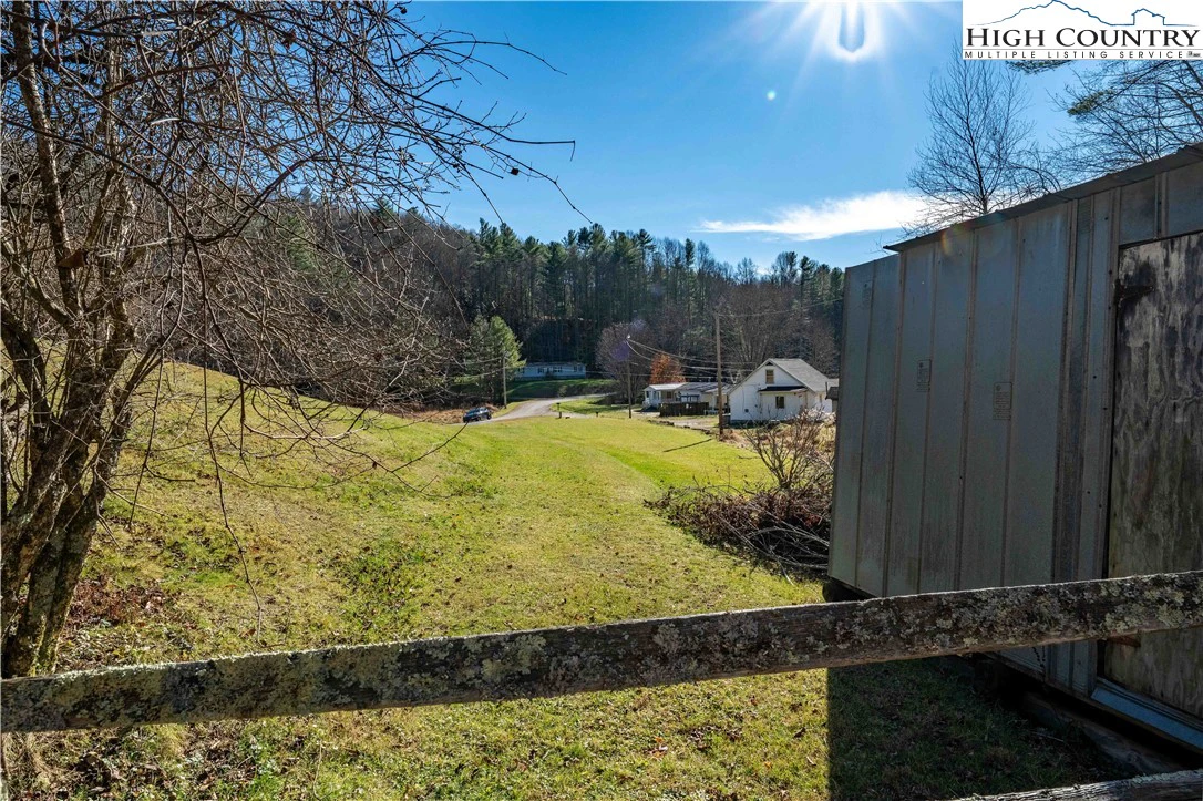 Image number 8 for the current listing