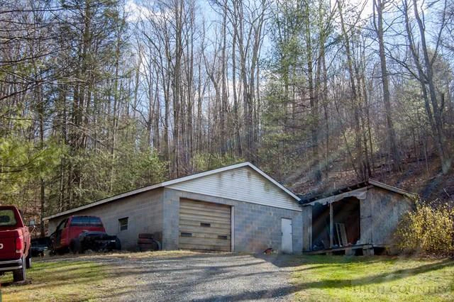 Image number 1 for the current listing