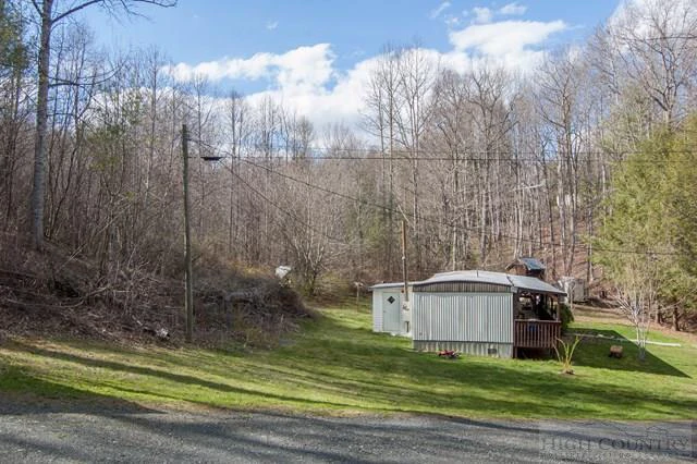 Image number 5 for the current listing