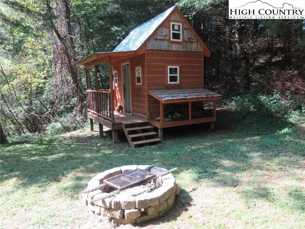 Image number 4 for the current listing