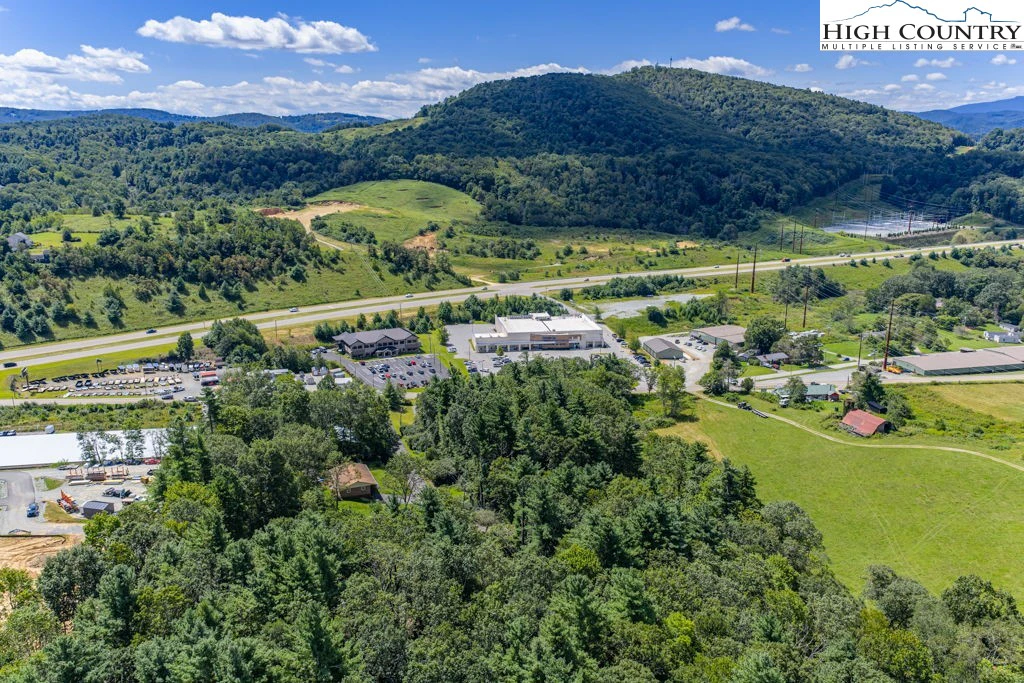 Image number 1 for the current listing