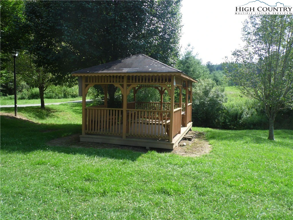 Image number 12 for the current listing