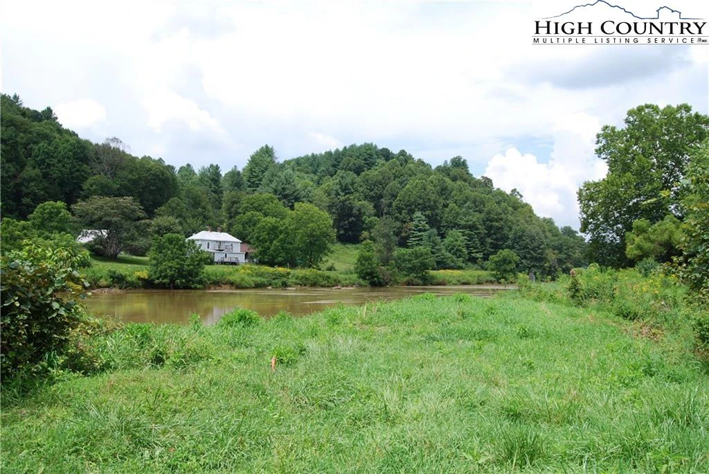 Image number 4 for the current listing