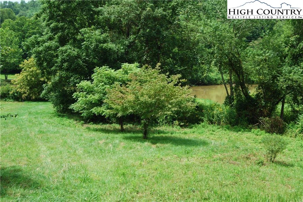 Image number 5 for the current listing