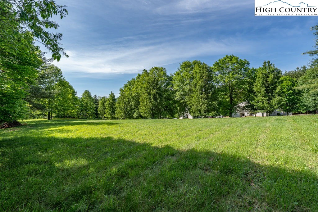 Image number 16 for the current listing